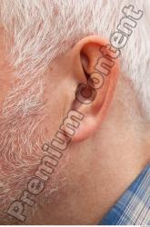 Ear Man White Average